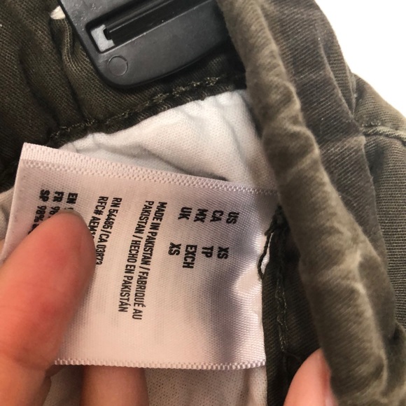 Camouflage joggers🤍 - Picture 4 of 5